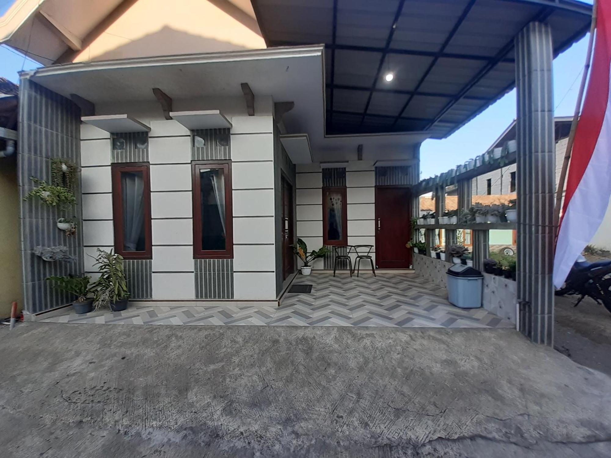Widodaren Homestay 庞越 外观 照片